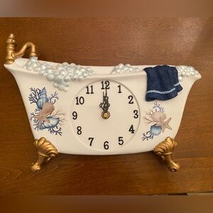 Cute kitsch clock